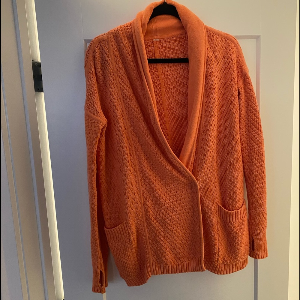 Lululemon warm fall sweater 10